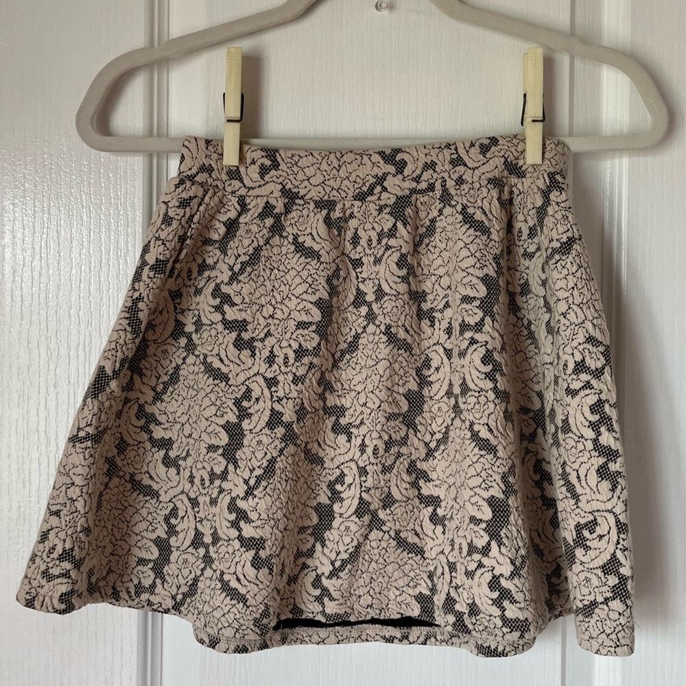 Soft Crème and Black Patterned Skater Skirt